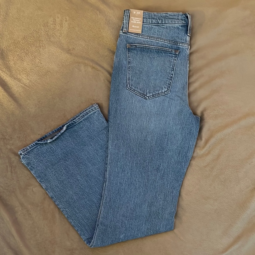 Madewell The Perfect Vintage Flare Jean in Delavan Wash
